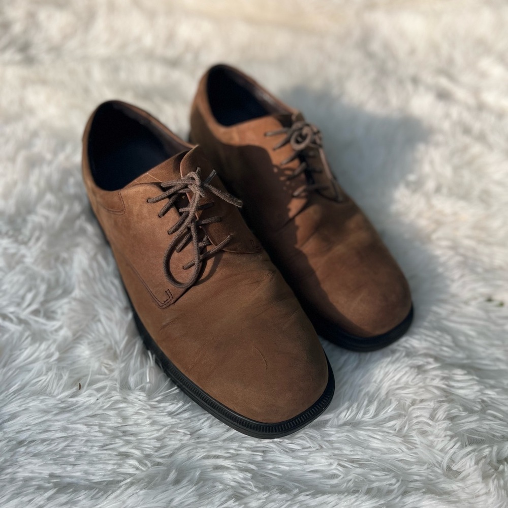 Rockport Men’s Leather upper Classic work casual Brown  oxford Shoes. 10.5